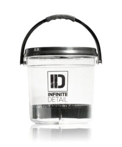 Clear bucket with grit guard and lid