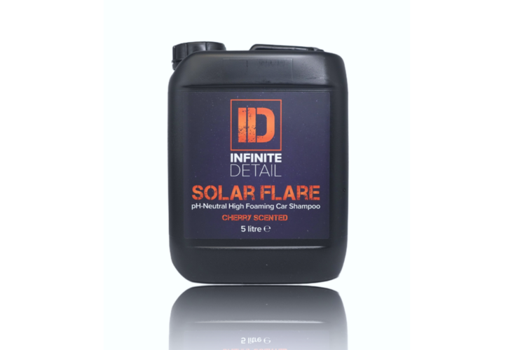 Solar Flare pH Neutral High Foaming Car Shampoo