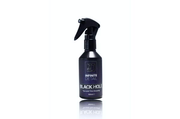 Black hole-tyre & trim dressing 100 mL